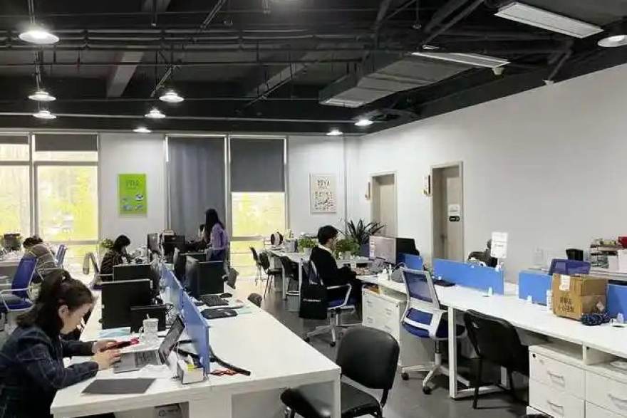 英超赛季中段伤病潮观察：阵容深度榜单与轮换策略解读